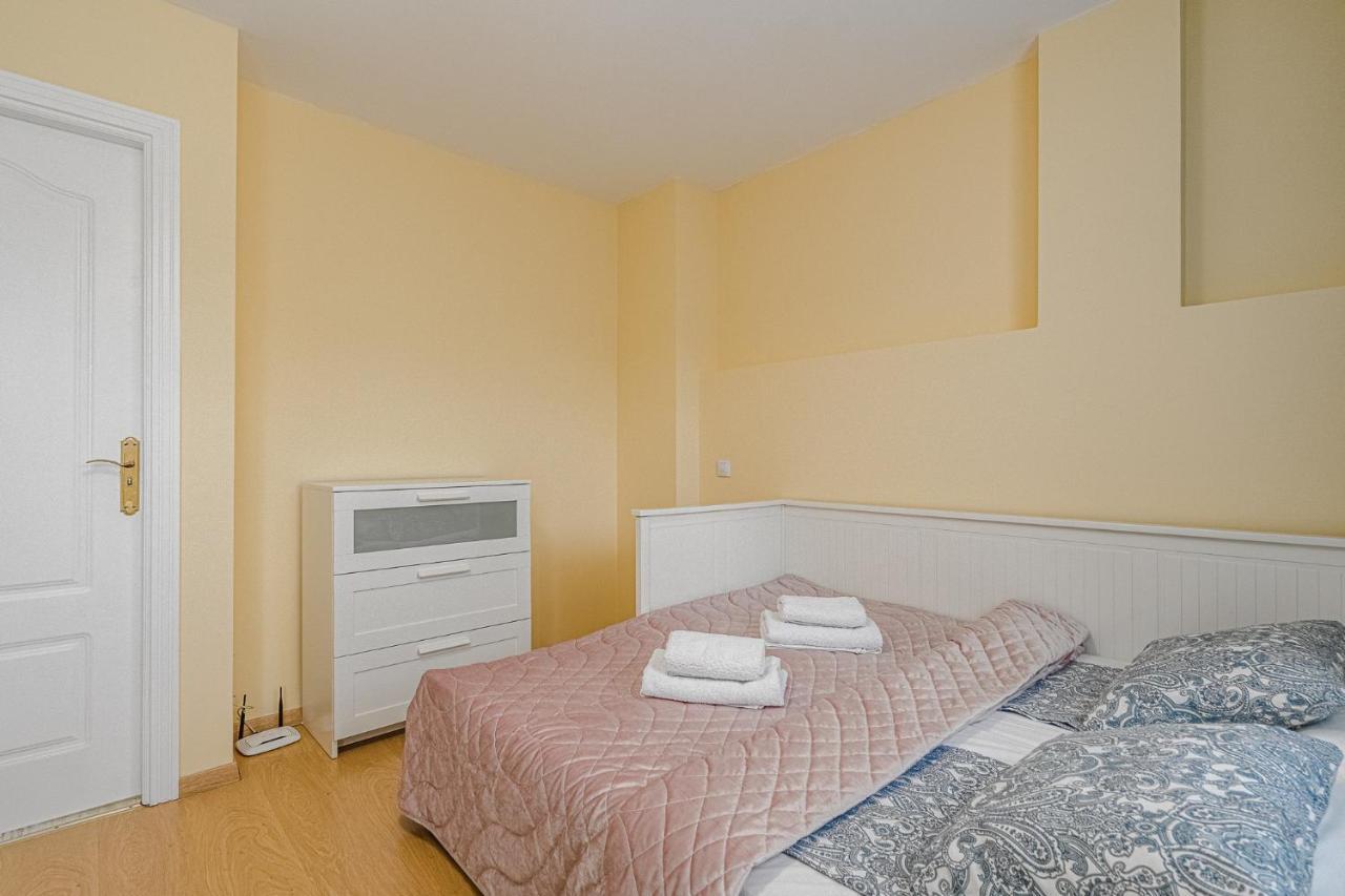 Red Large Family Apartment, Three Floors, 10 Guests Costa Adeje  Exterior photo